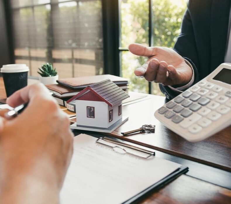 How to choose a mortgage broker: Key things to think about