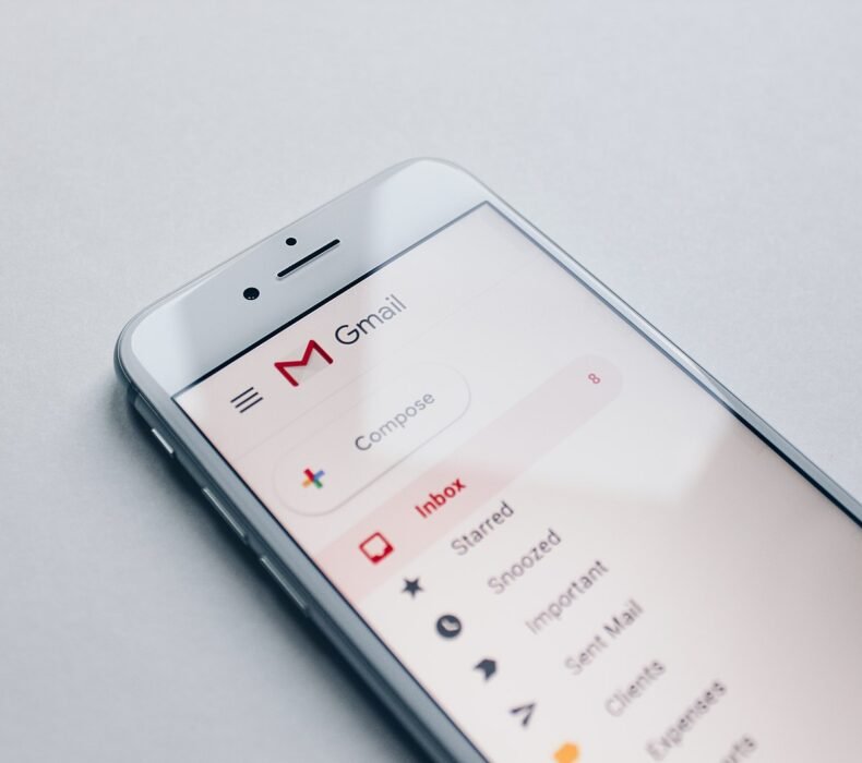 Text message scams: A complete guide